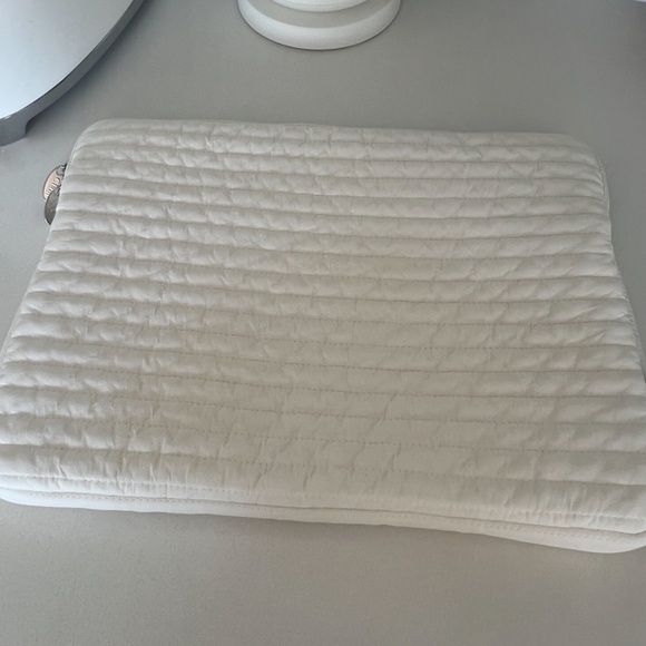 *new* REVOLVE 13-inch & 14-inch MacBook Pro laptop case - Picture 7 of 8